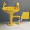 žltá stolová laboratórna havarijná očná sprcha CA2212 s ABS plast výlevkou a pákou